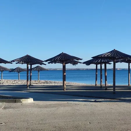 Fewosaric Marlon 아파트