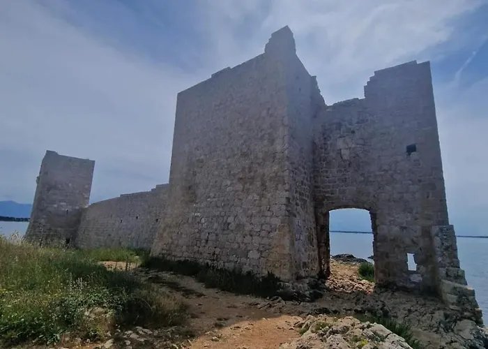 아파트 Fewosaric Marlon *